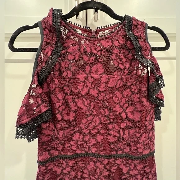 Alexis (Revolve) Evie Burgundy Lace Off Shoulder Midi Dress. Size XS. - Picture 9 of 17